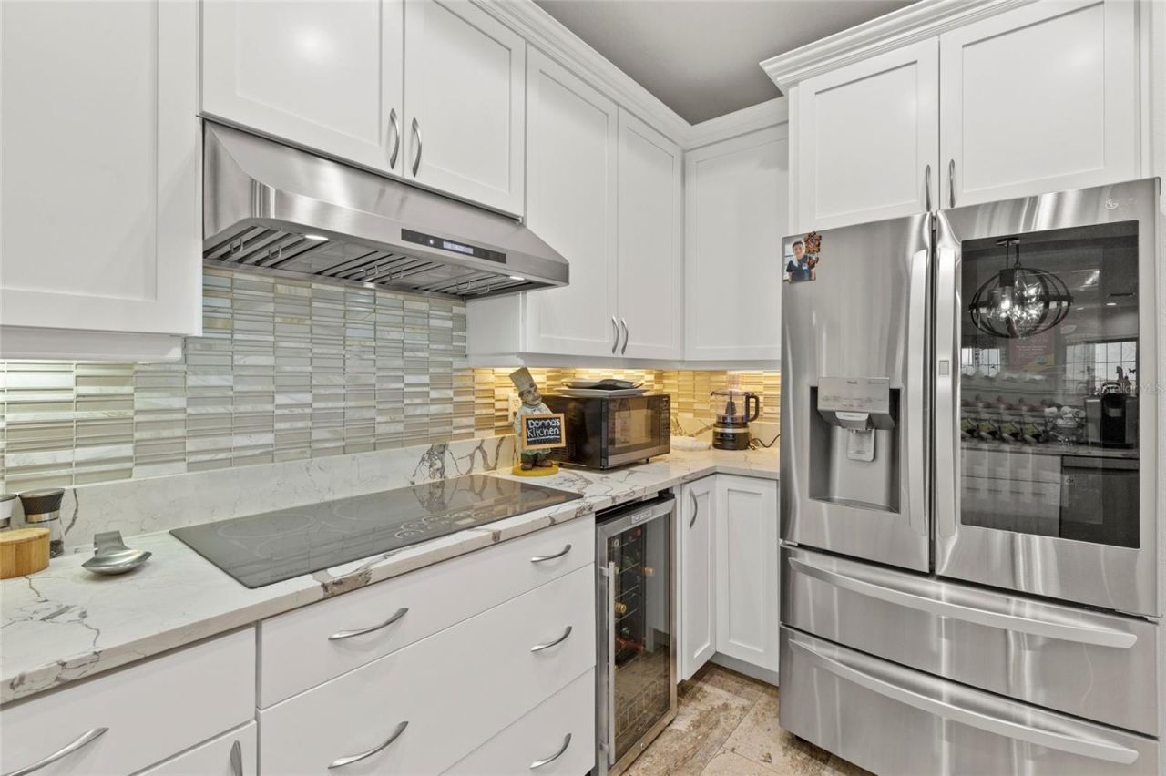 10 Franklin Court S, Unit 63C, Saint Petersburg, FL 33711 Photo
