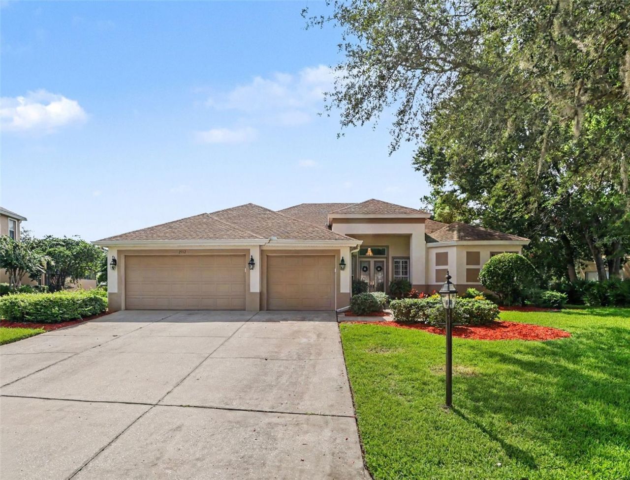 2912 Hampton Place Court, Plant City, FL 33566 Photo