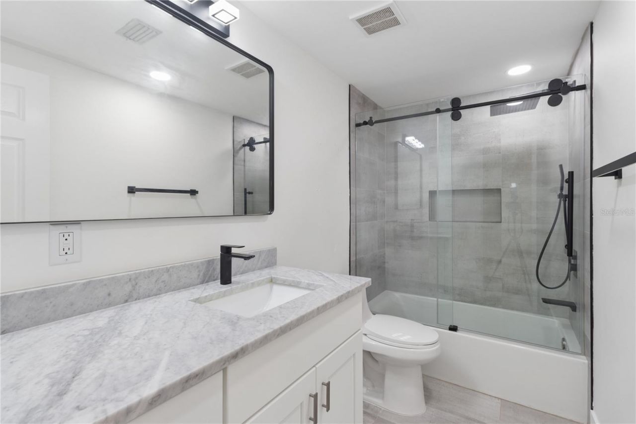 5400 Denver Street Ne, Saint Petersburg, FL 33703 Photo
