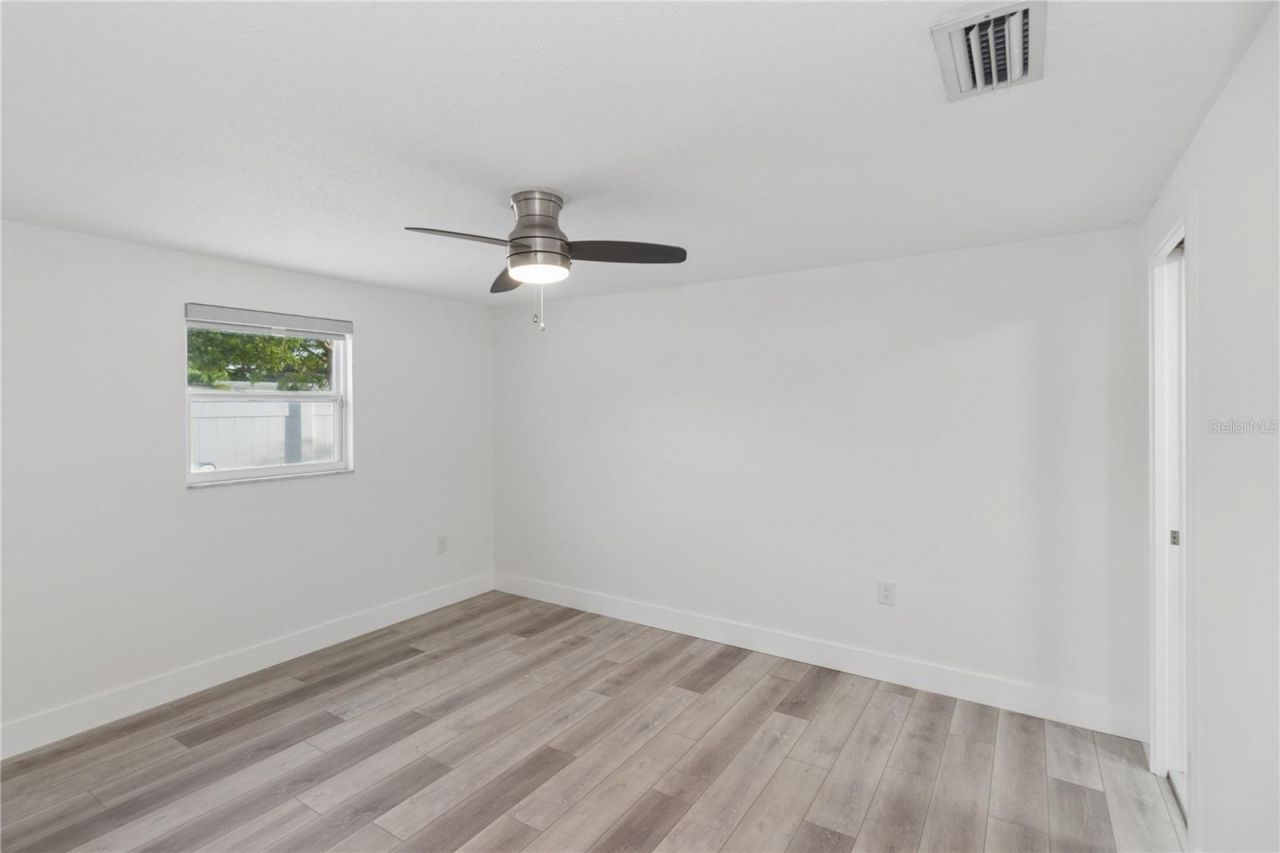 5400 Denver Street Ne, Saint Petersburg, FL 33703 Photo