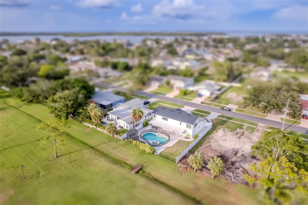 5400 Denver Street Ne, Saint Petersburg, FL 33703 Photo