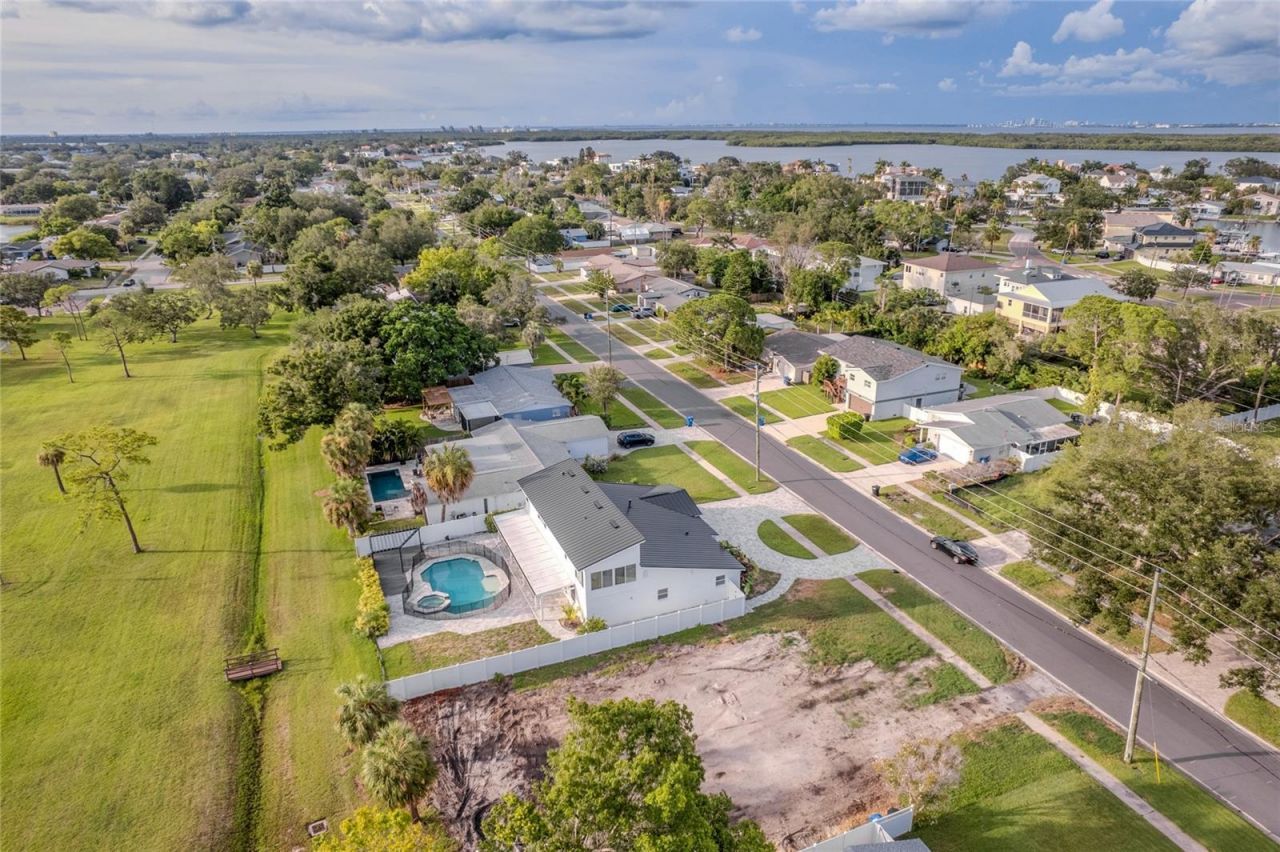 5400 Denver Street Ne, Saint Petersburg, FL 33703 Photo