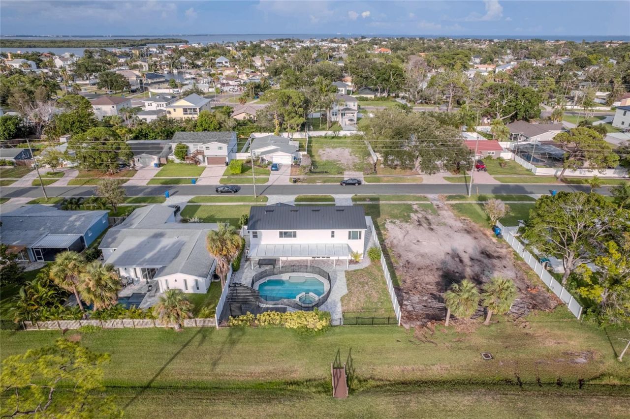 5400 Denver Street Ne, Saint Petersburg, FL 33703 Photo