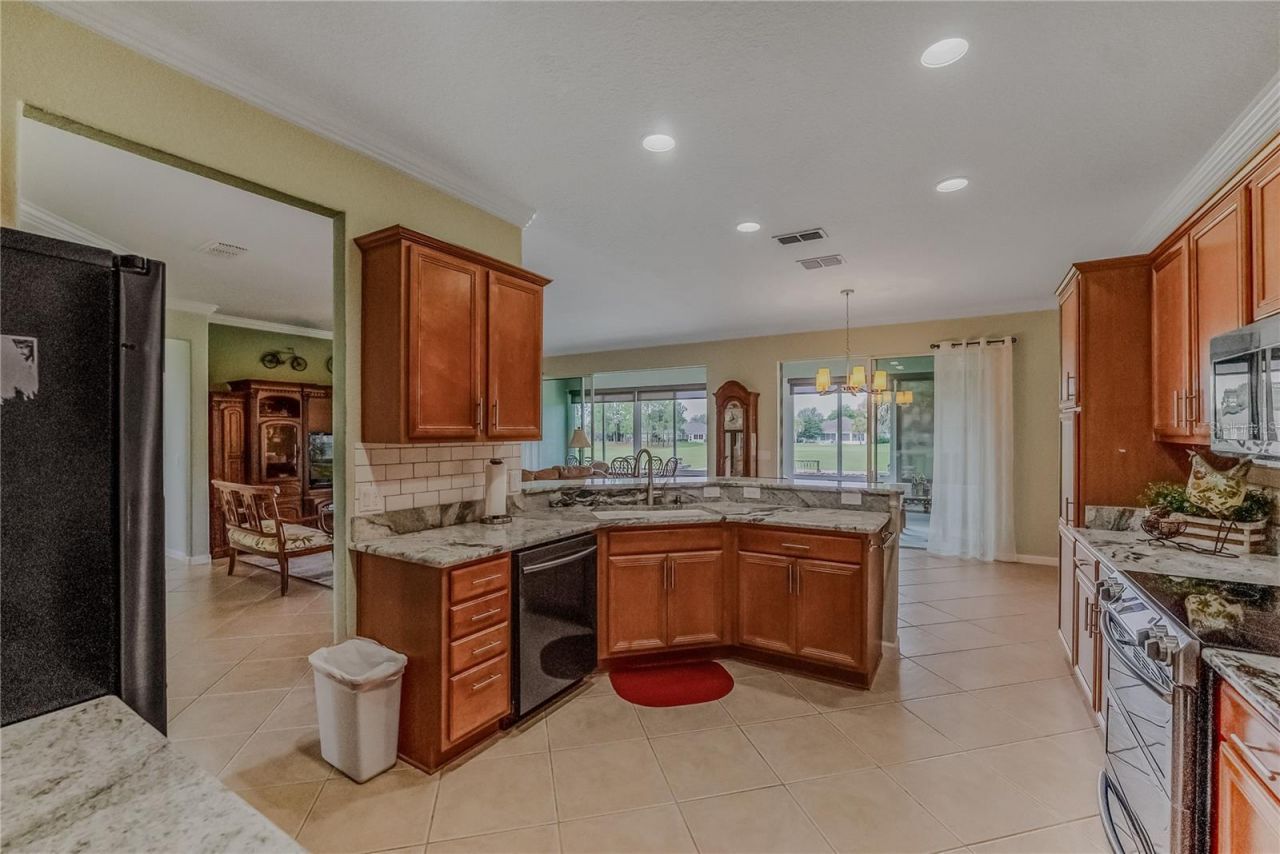 9563 SW 71st Loop , Ocala, FL 34481 Photo