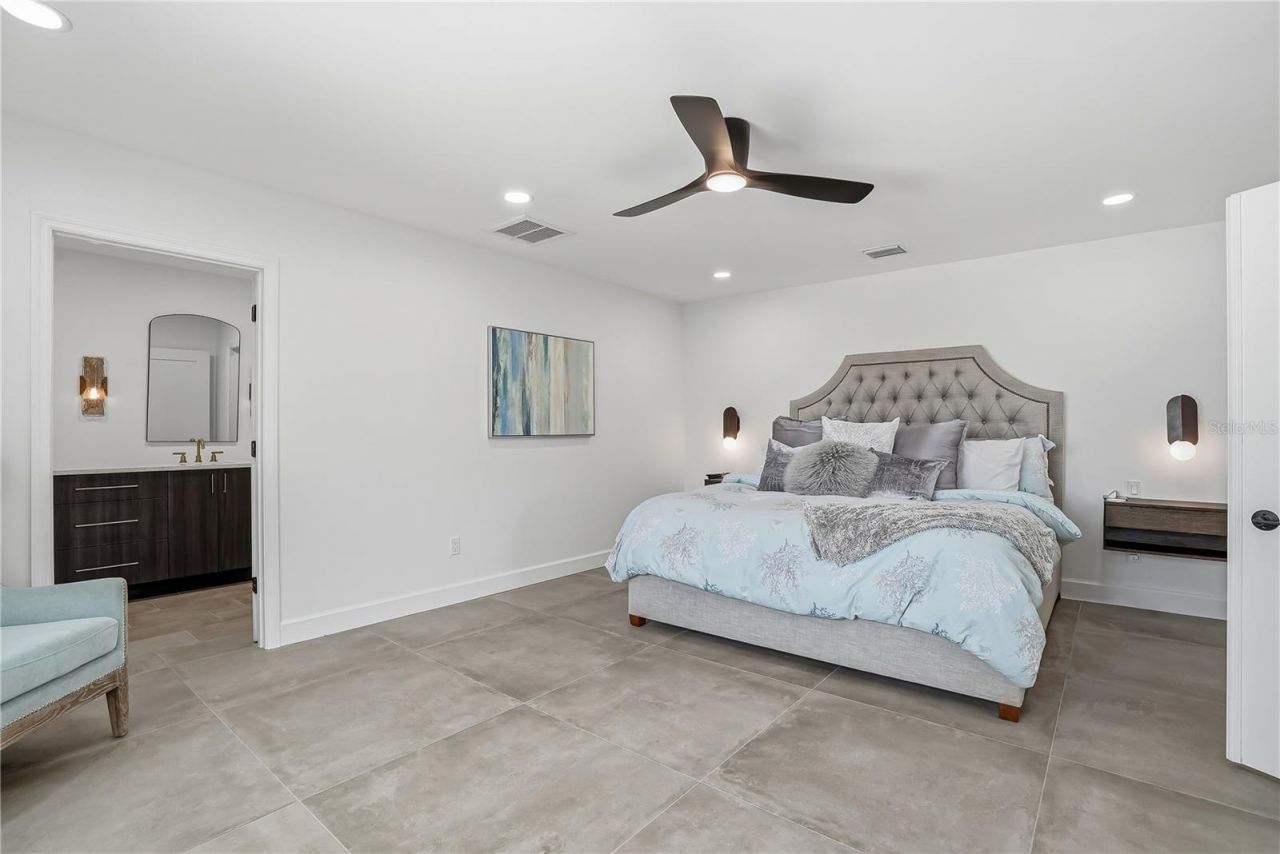 3896 42nd Avenue S, Saint Petersburg, FL 33711 Photo