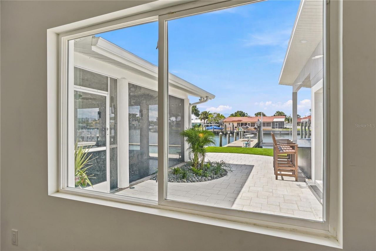 3896 42nd Avenue S, Saint Petersburg, FL 33711 Photo