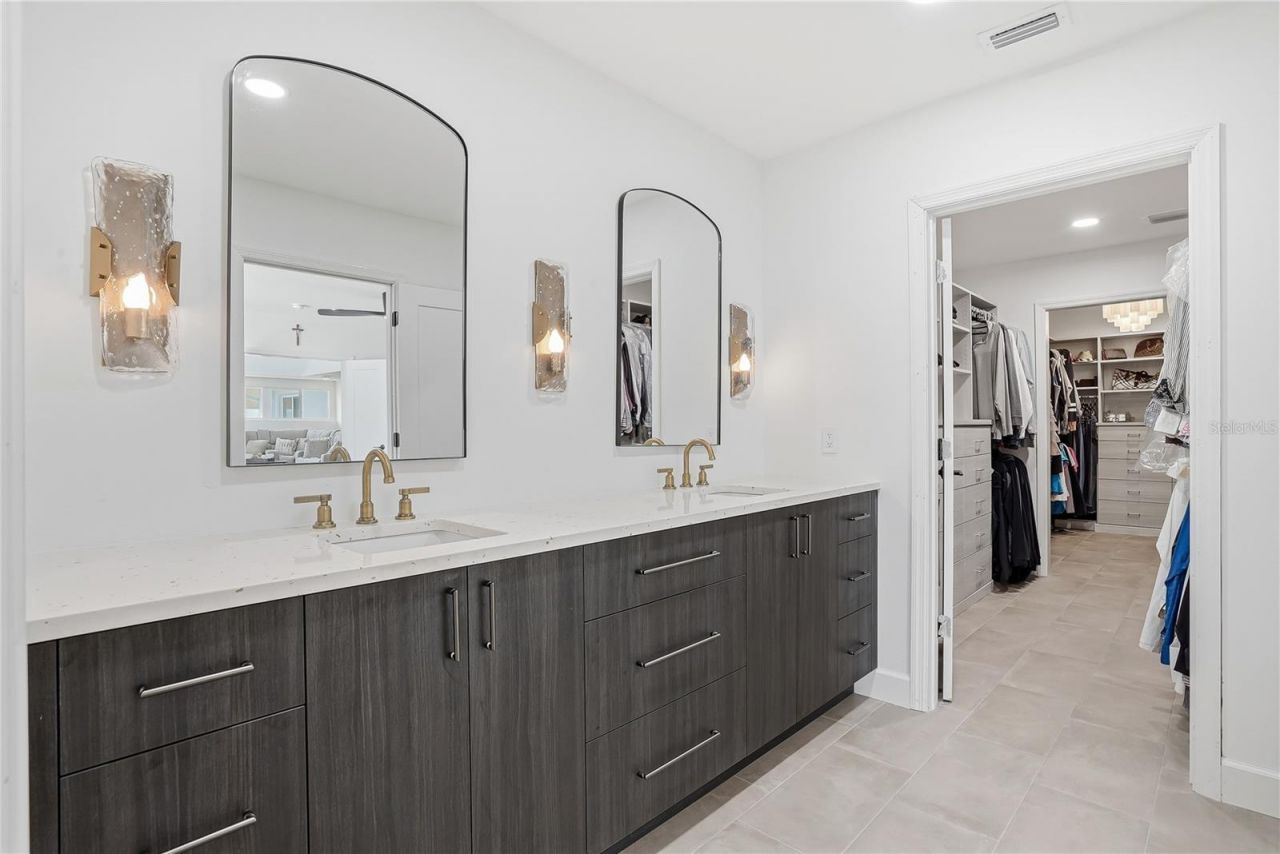 3896 42nd Avenue S, Saint Petersburg, FL 33711 Photo