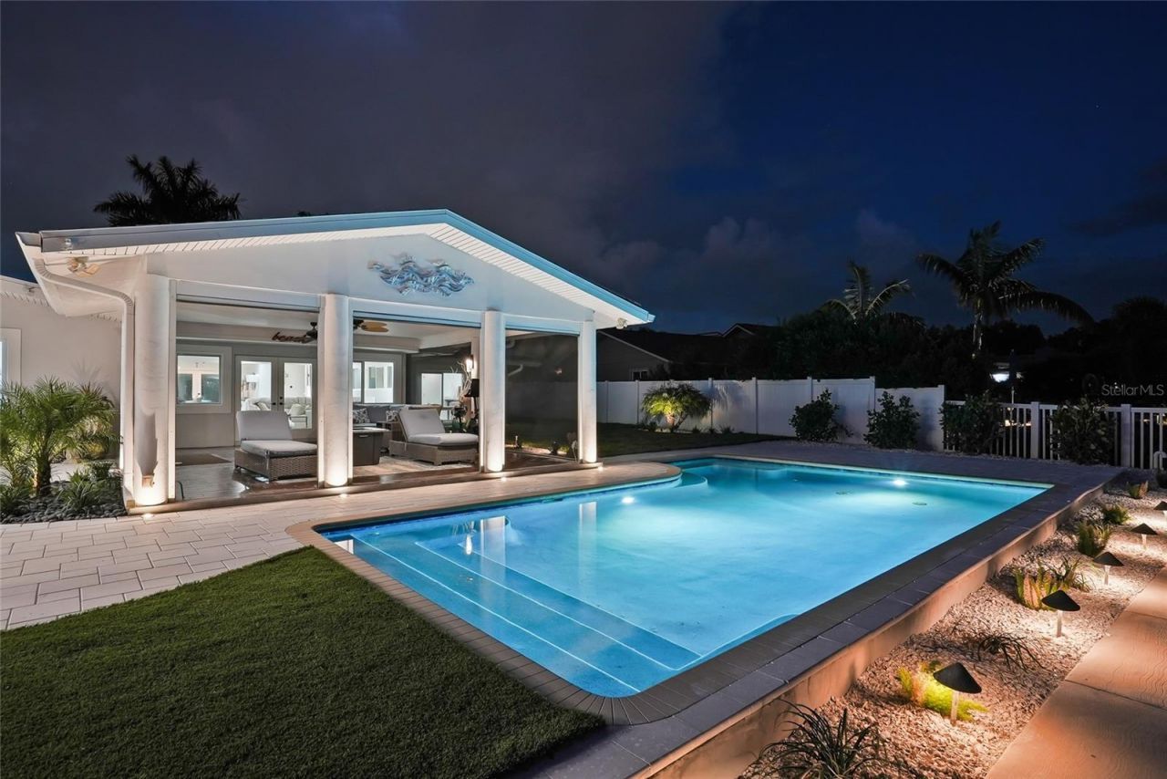 3896 42nd Avenue S, Saint Petersburg, FL 33711 Photo