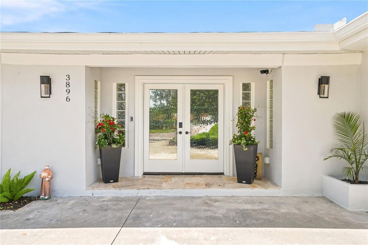 3896 42nd Avenue S, Saint Petersburg, FL 33711 Photo