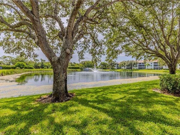 9600 Victoria LN , Unit 108, NAPLES, FL 34109