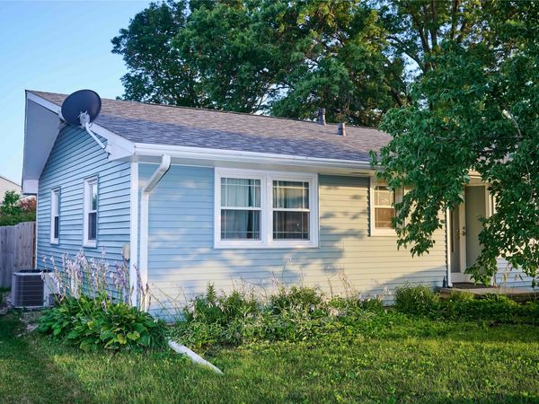 303 N 19th Avenue W, Newton, IA 50208
