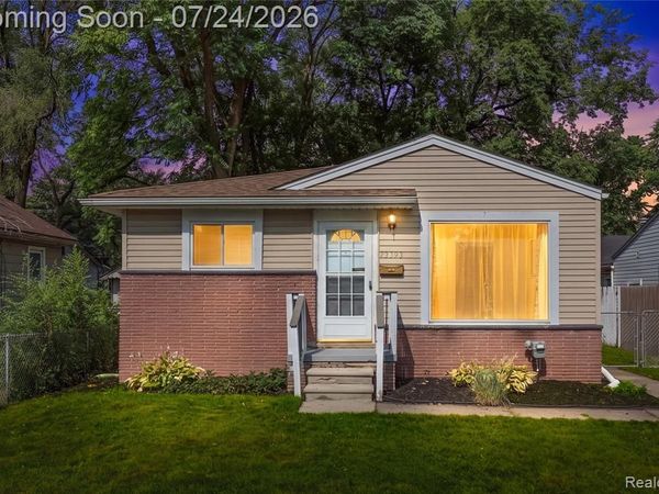 23393 Powell Avenue, Hazel Park, MI 48030