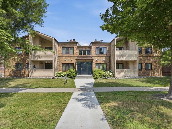 3245 17th Avenue S, Unit 104, Fargo, ND 58103