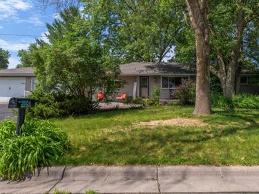 2024 Maple Street, Hastings, MN 55033