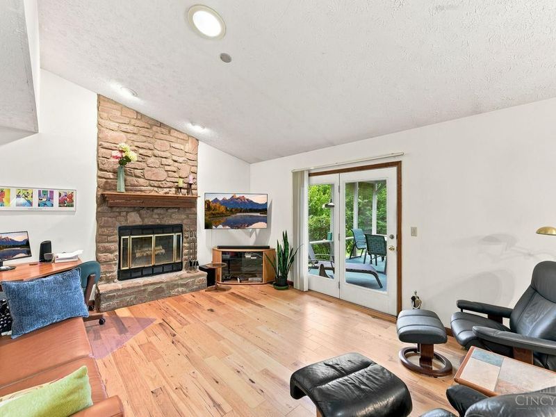 9233 Meadow Drive, Maineville, OH 45039 Photo 16