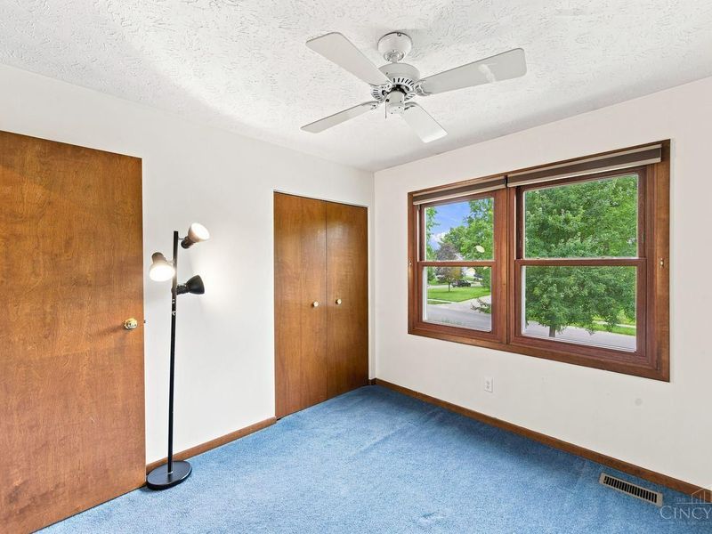 9233 Meadow Drive, Maineville, OH 45039 Photo 28