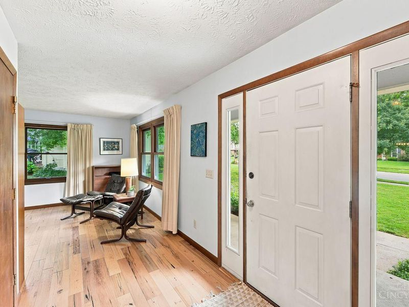 9233 Meadow Drive, Maineville, OH 45039 Photo 5