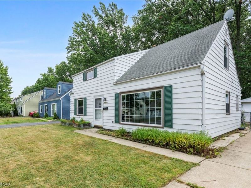 26850 Gary Avenue, Euclid, OH 44132 Photo 2