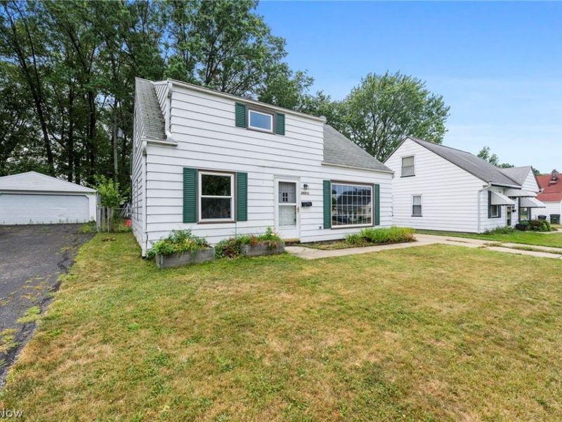 26850 Gary Avenue, Euclid, OH 44132 Photo 3