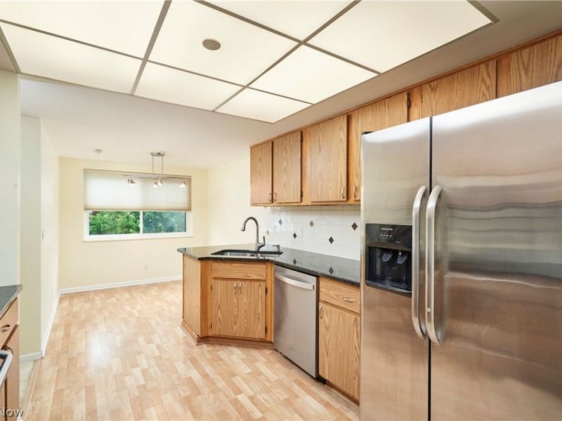 160 Fox Hollow Drive, Unit 306, Mayfield Heights, OH 44124 Photo 9