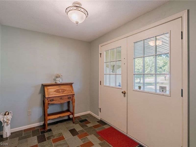 5131 Cheswick Drive, Solon, OH 44139 Photo 3