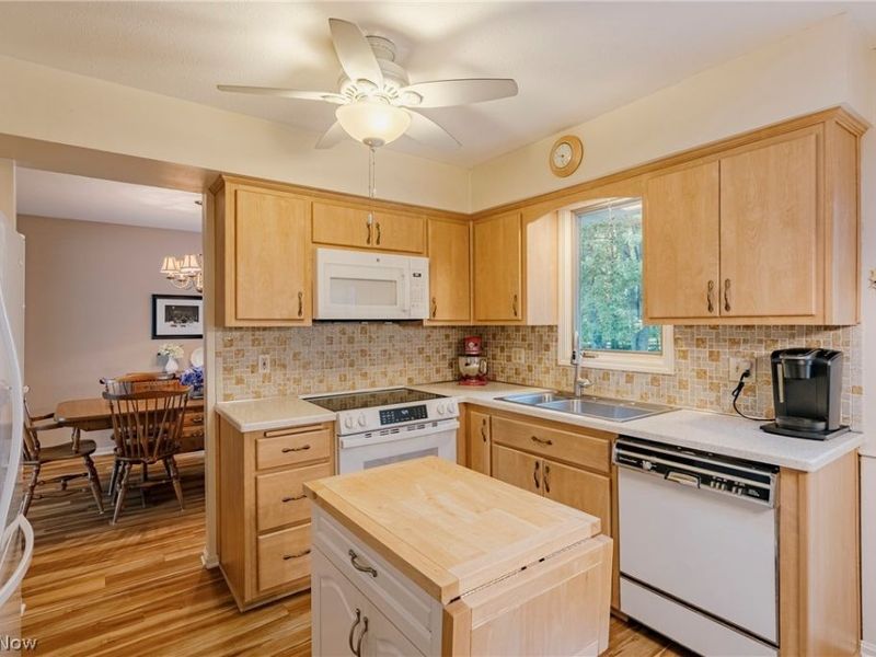 5131 Cheswick Drive, Solon, OH 44139 Photo 9
