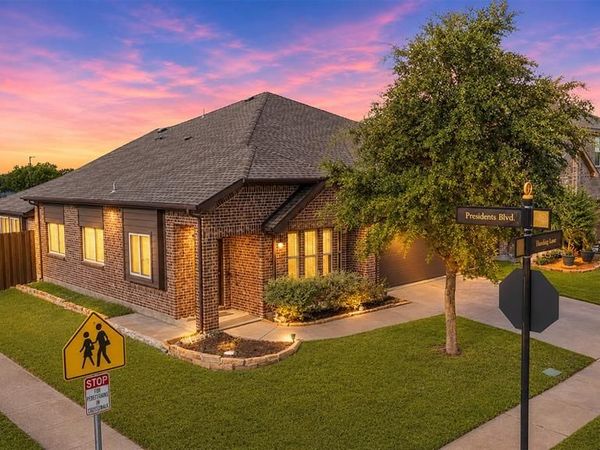 500 Harding Lane , Lavon, TX 75166