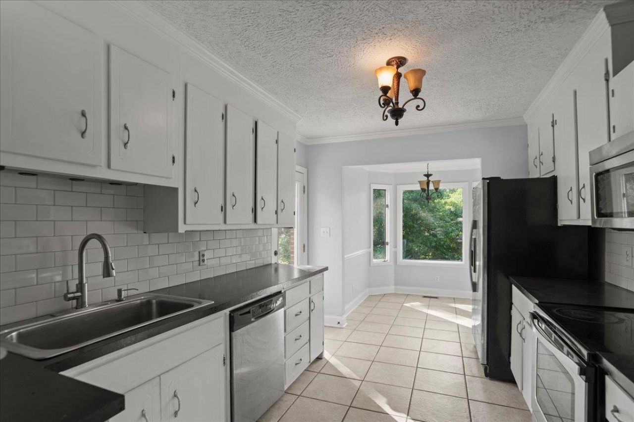 206 State Rd.  Photo 13