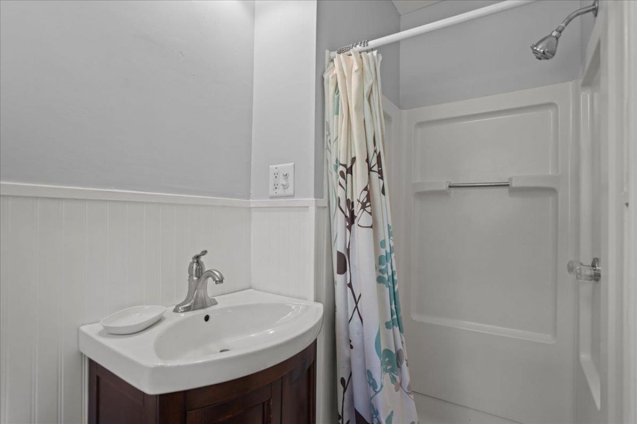 206 State Rd.  Photo 27