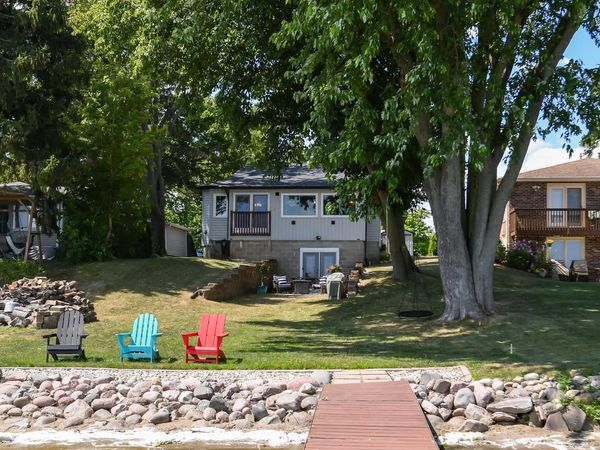 2531 Lakeshore DRIVE, Kansasville, WI 53139