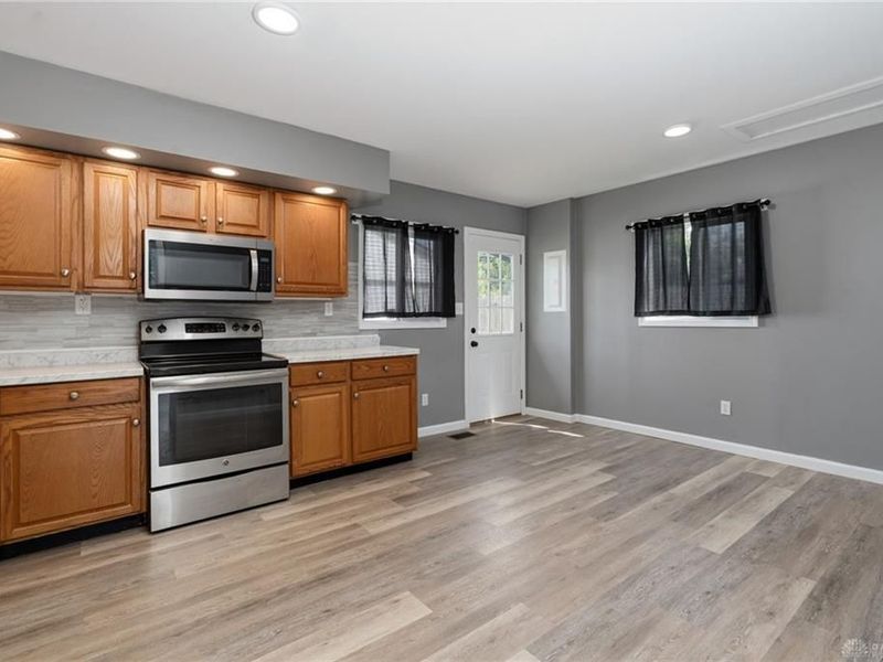 187 Poe Lane, Xenia, OH 45385 Photo 7