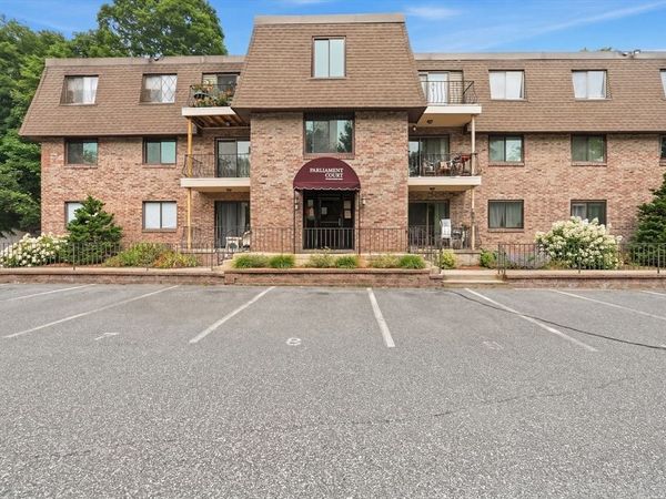 59 School St, Unit B2, Northborough, MA 01532