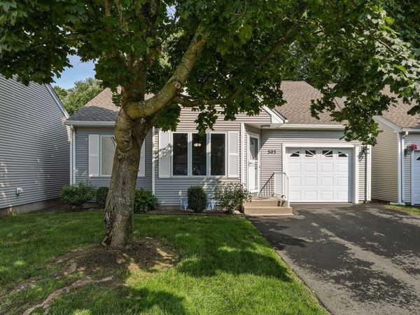 505 Alvord Pl, Unit 505, South Hadley, MA 01075
