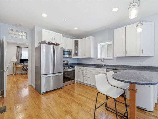 518 Main St, Unit 2, Medford, MA 02155