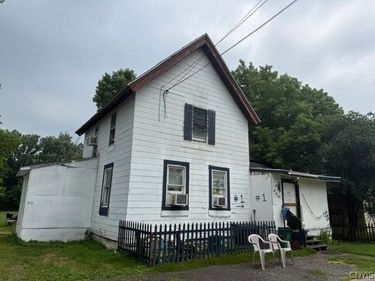 446 E Canal Street , Canastota, NY 13032