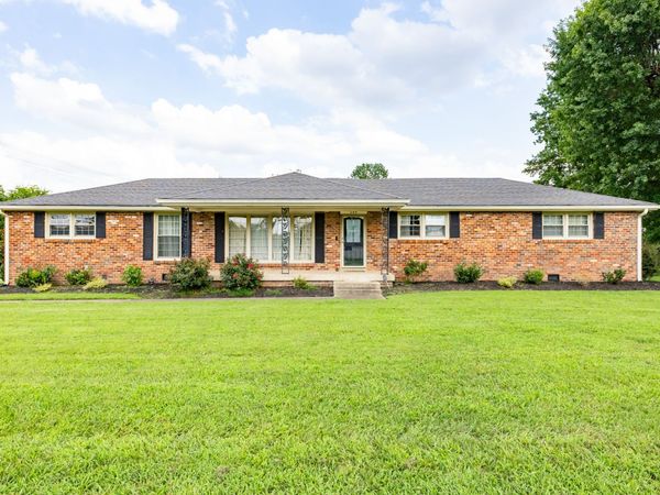 299 Winwood Dr , Lebanon, TN 37087