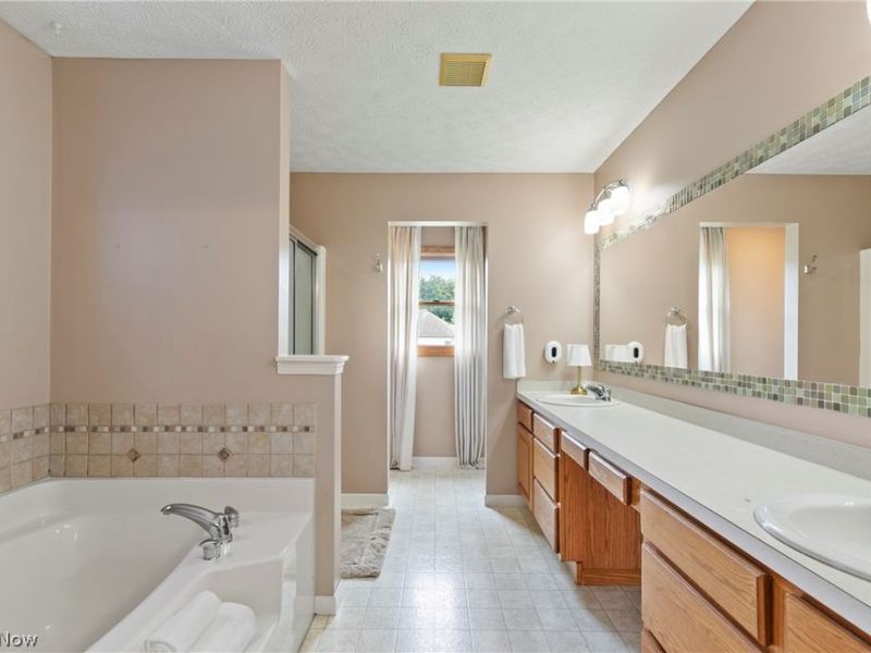 4374 Pletzer Boulevard, Rootstown, OH 44272 Photo 32