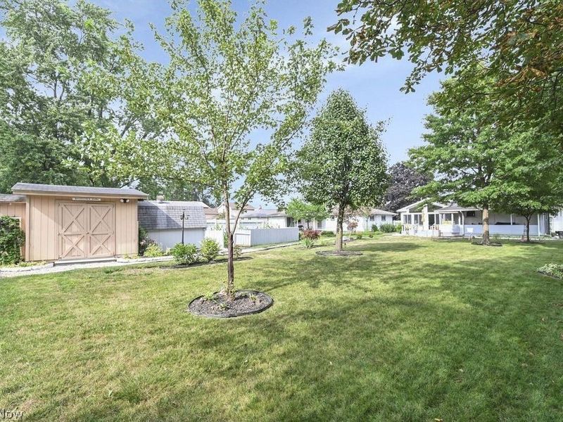 8088 Wesley Drive, Strongsville, OH 44136 Photo 7