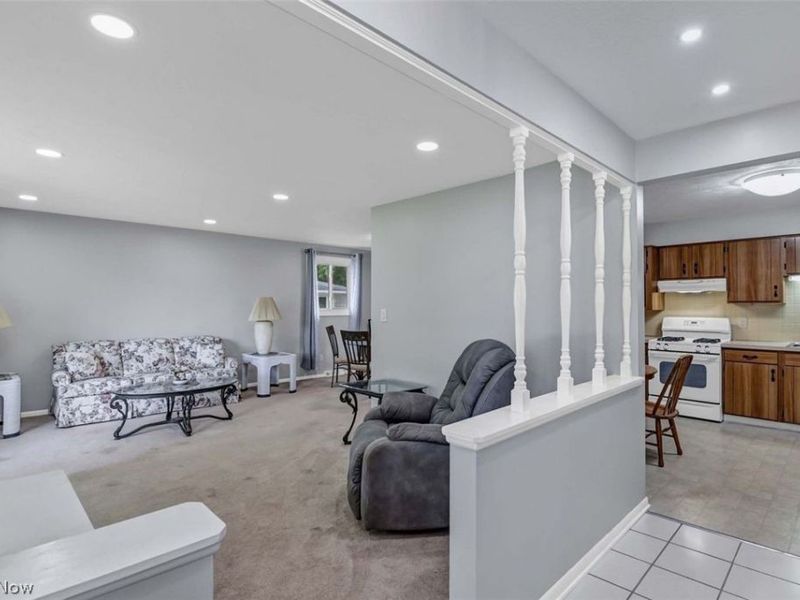 8088 Wesley Drive, Strongsville, OH 44136 Photo 9