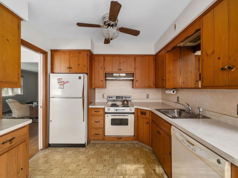 1840 Ardleigh, Columbus, OH 43221 Photo 57