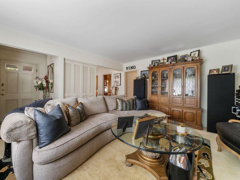 1840 Ardleigh, Columbus, OH 43221 Photo 7