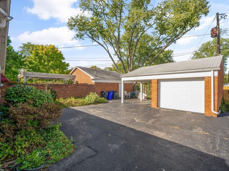 1840 Ardleigh, Columbus, OH 43221 Photo 72