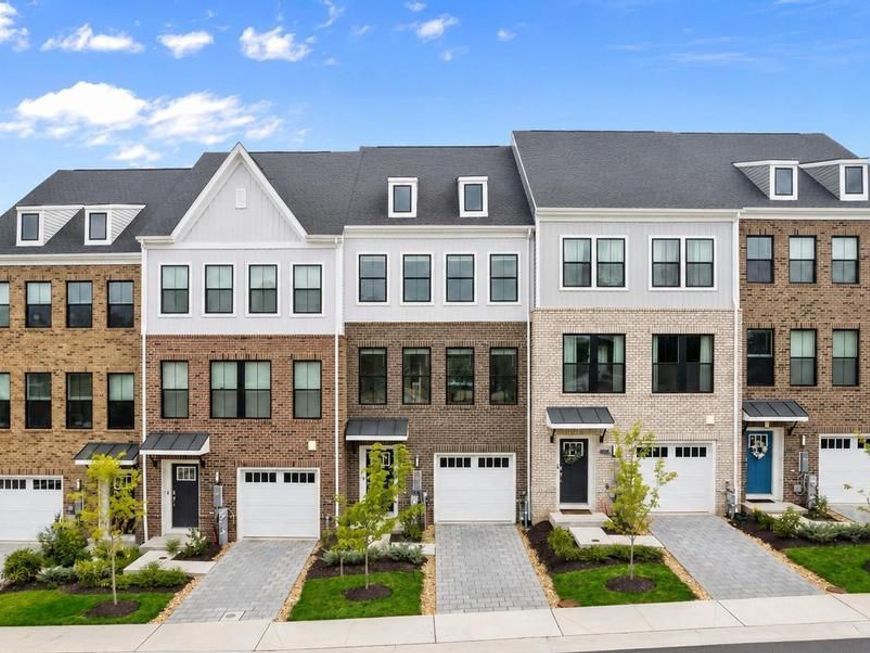 11575 Kirkleigh Dr, Marriottsville, MD 21104 Main Photo