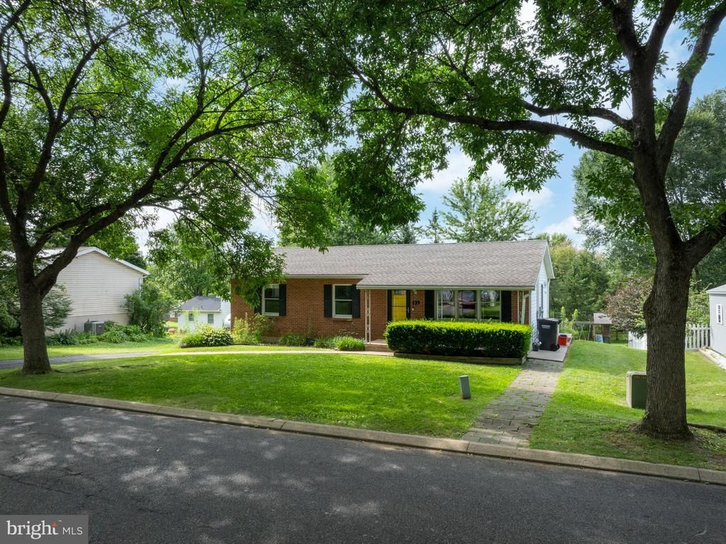 139 KUHNS LANE , STATE COLLEGE, PA 16801