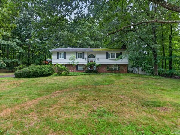 8 Peter Avenue , Newburgh, NY 12550