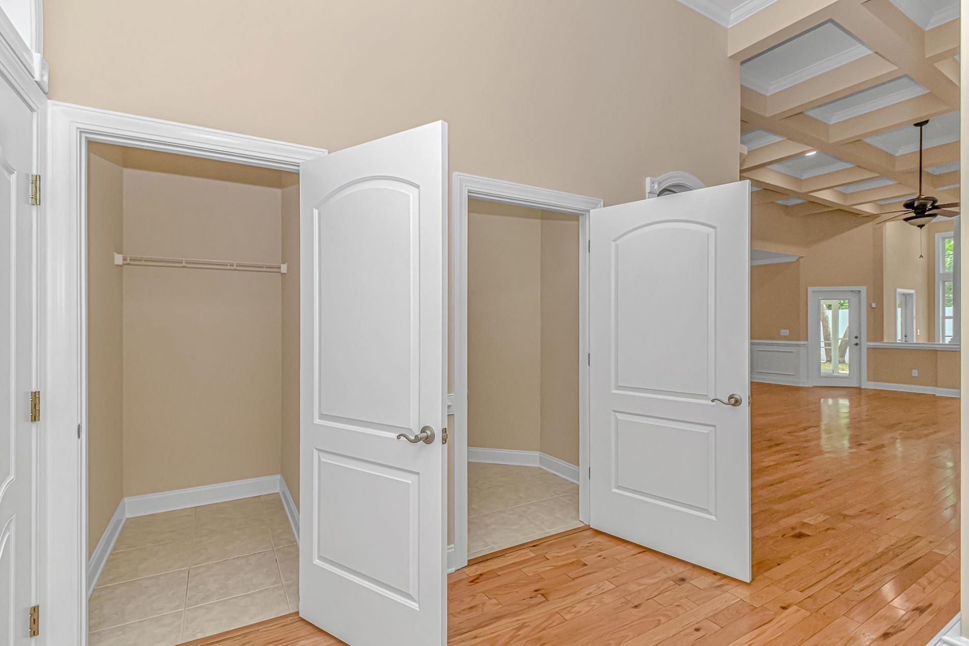 1215 Trisail Ln Photo 5