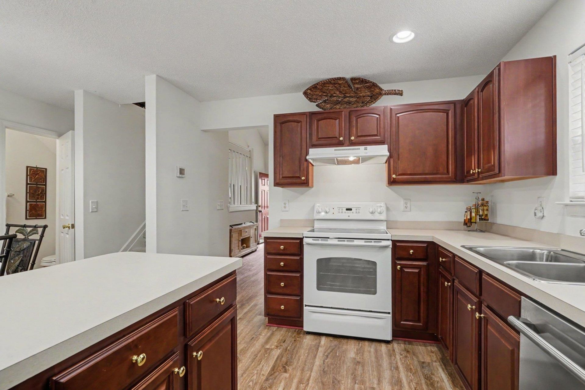 379 Seabert Rd. Photo 7