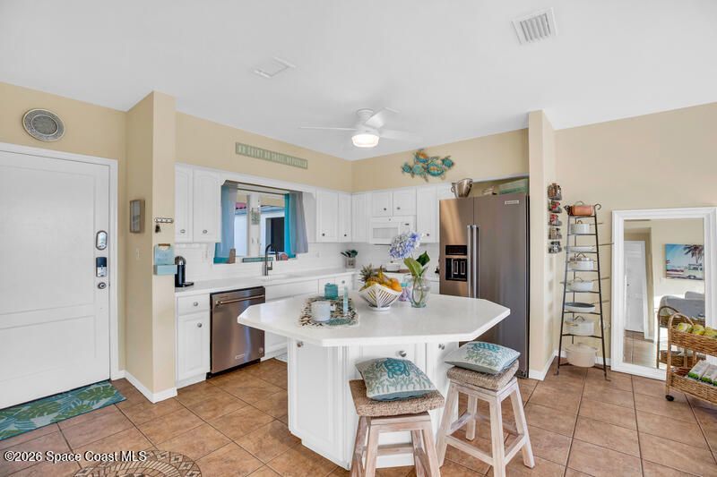 5010 Harmony Circle , Unit 306, Vero Beach, FL 32967 Photo