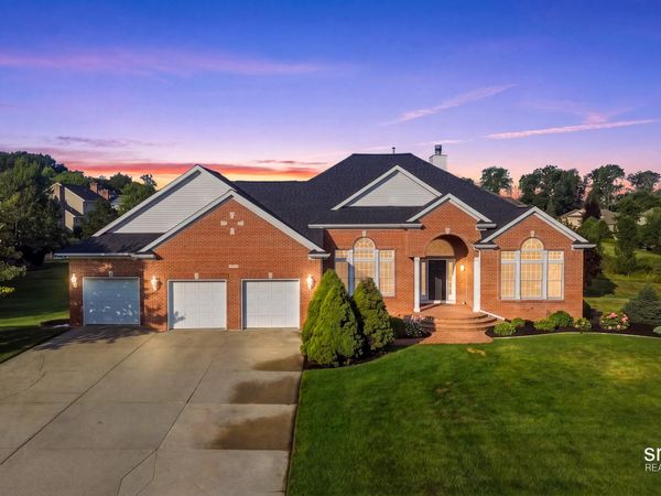 6197 Summerhill Drive, Hudsonville, MI 49426