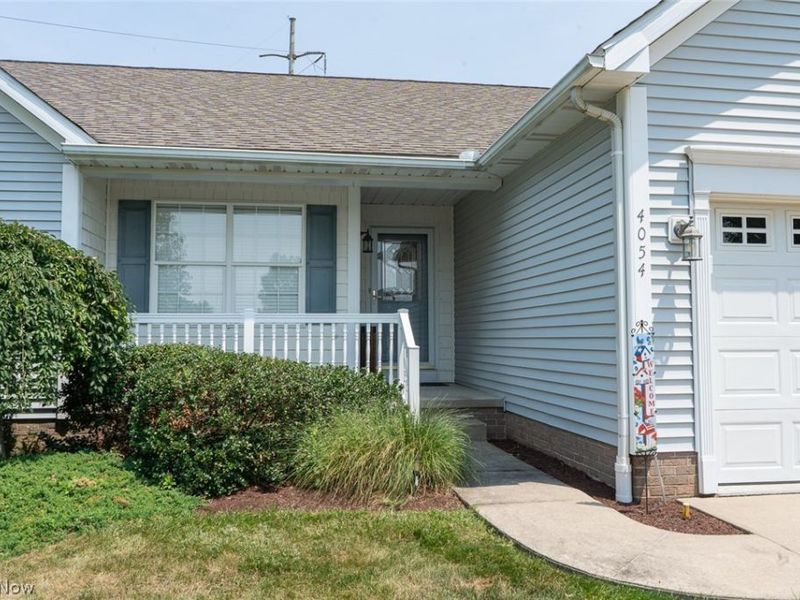 4054 Lindbergh Avenue NW, Canton, OH 44718 Photo 2